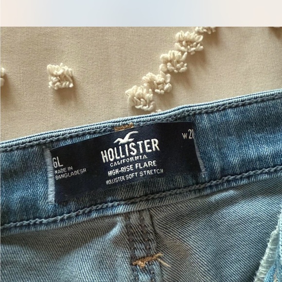 Hollister Blue Skinny Jeans with Butterfly Appliqués - Picture 3 of 5